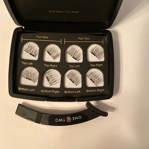 One Two Cosmetics magnetic lashes and applicator